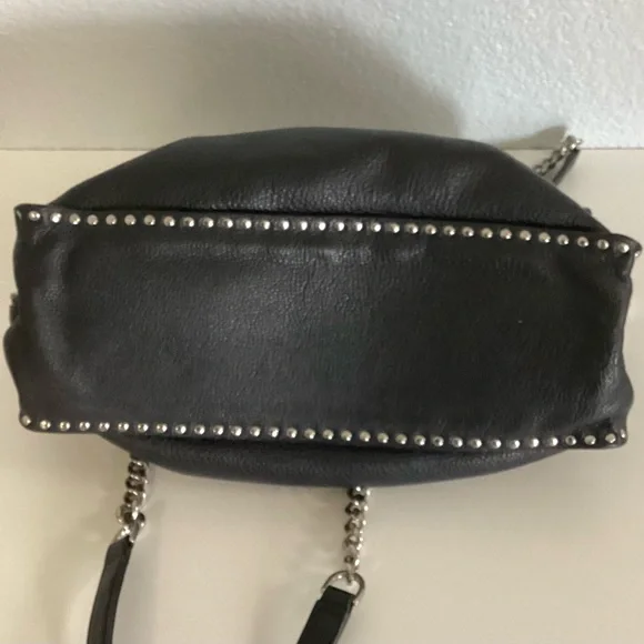 Michael Kors Astor Black Shoulder Bag - Picture 9 of 10
